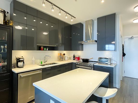5th image of 1768 Gilmore Ave N #407