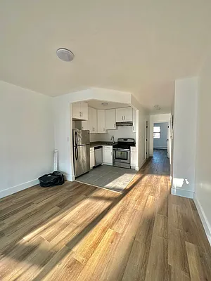 Rented by EXR | media 2