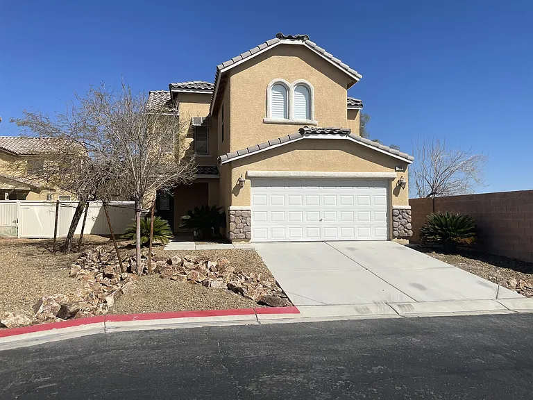 4808 Castle Lake Ct — Photo 1