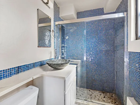 201 Saint Pauls Avenue image 11 of 22