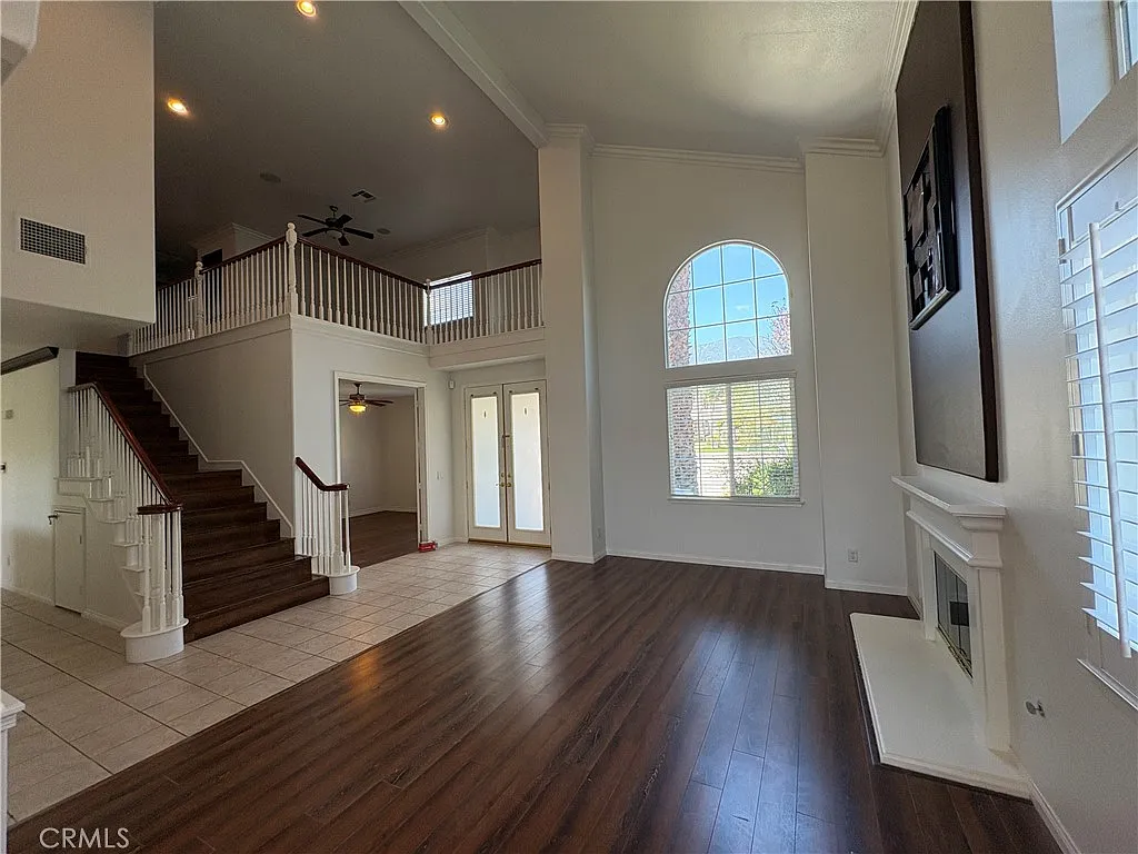 5 bed, 3.5 bath, 3515 sqft, $4,995 — Photo 4