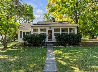 313 Maple St, Howell, MI 48843