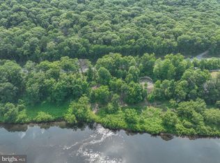 The Lovely Ln, Mill Hall, PA 17751