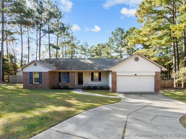 202 Wilshire Ln, Raeford, NC 28376