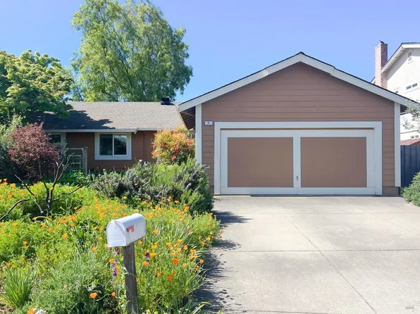 6 Weatherby Court, Petaluma, CA 94954