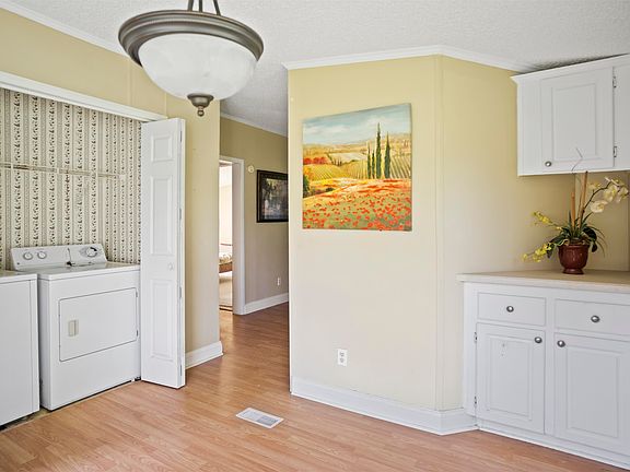 5th image of 673 Matthew Clark Rd