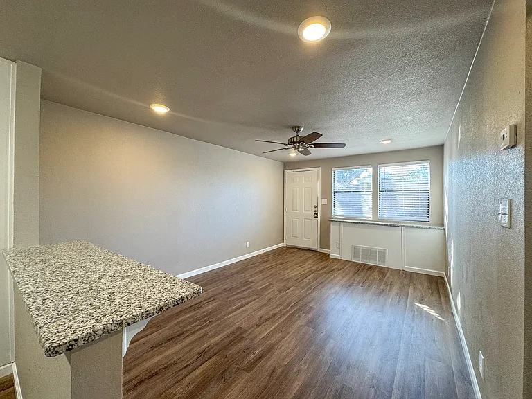 Autumn Chase Apartments — Photo 26