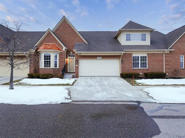 48608 Oak Bridge Dr, Canton, MI 48188