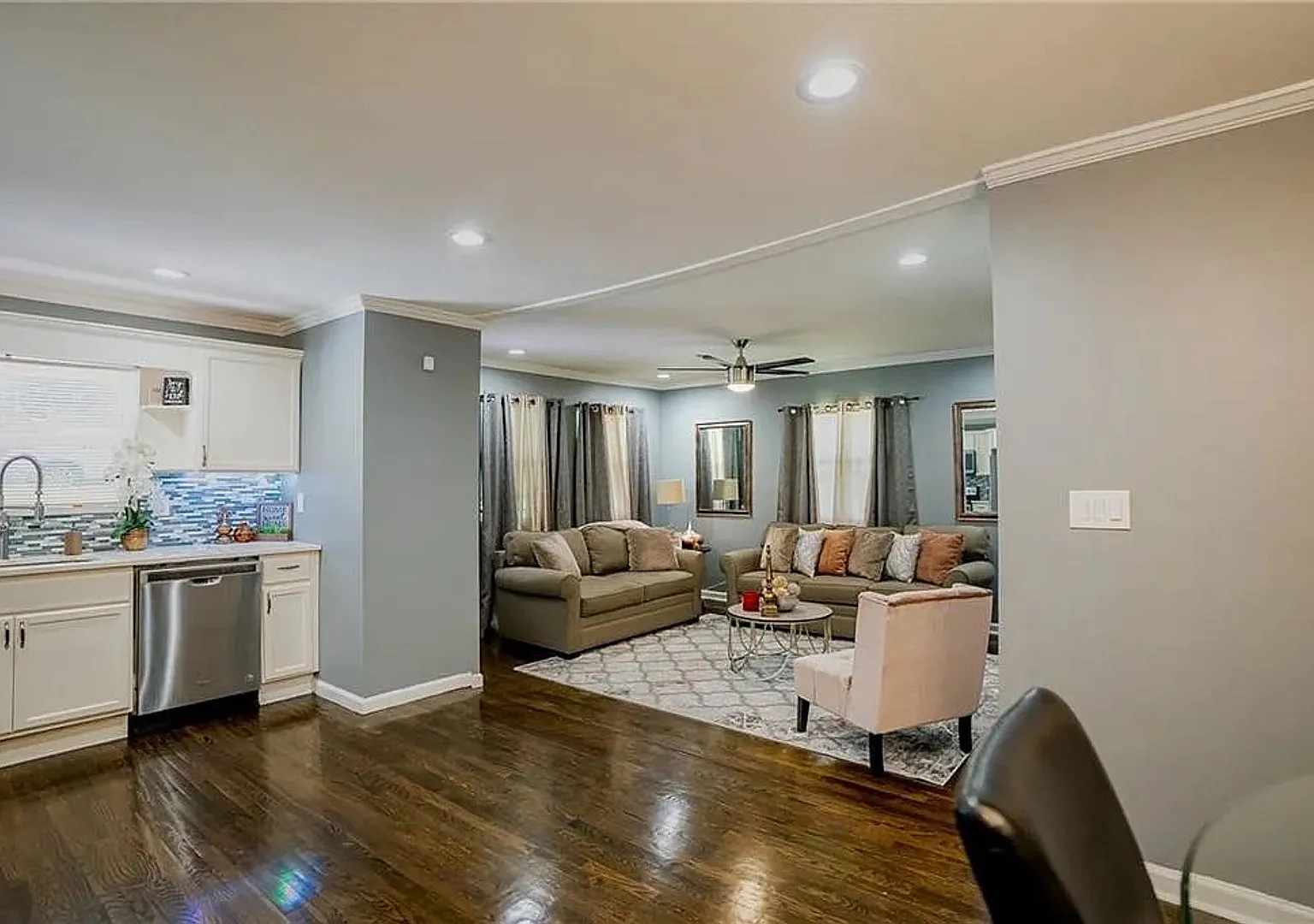 Room in 3 Bedroom Home in Atlanta — Photo 2