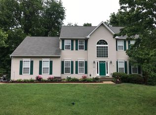 794 Winterberry Dr, Fredericksburg, VA 22405