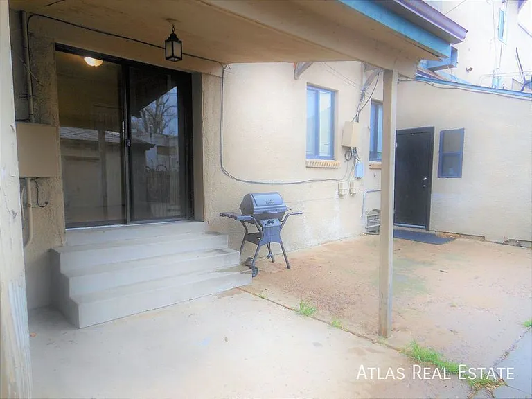 1529 W 34th Ave — Photo 15