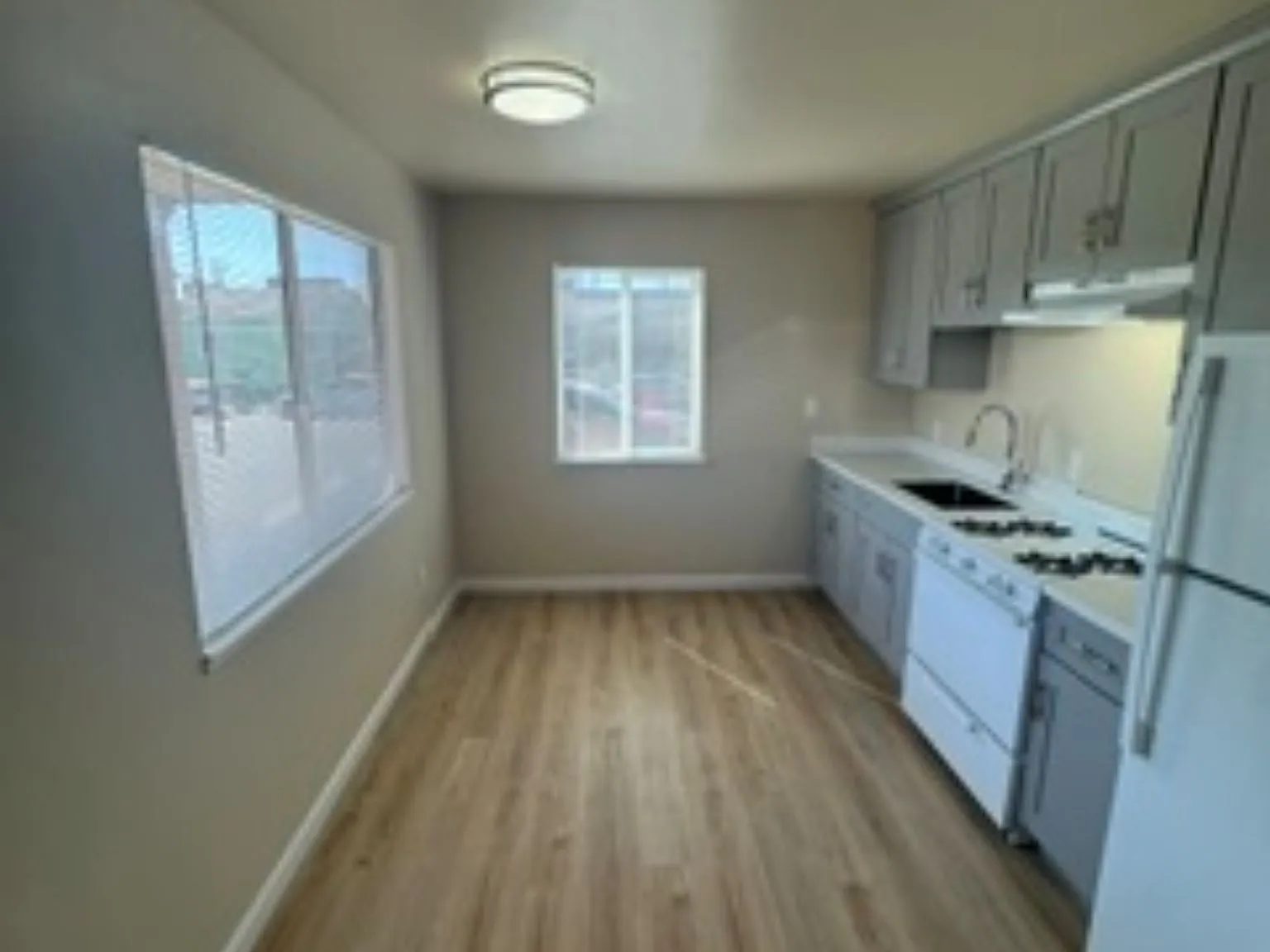 2 bed, 800 sqft, $2,750 — Photo 3