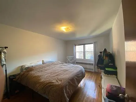 Rented by Amorelli Realty | media 21