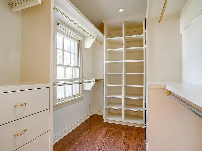 901 Washington Ter — Photo 27