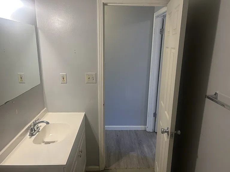 636 R S Bradley Blvd #B — Photo 10