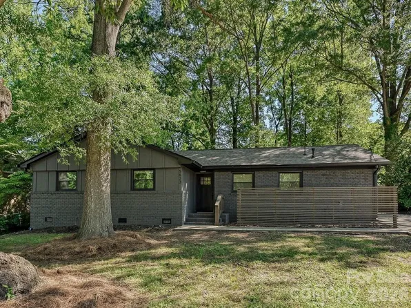 5623 Ruth Dr, Charlotte, NC 28215