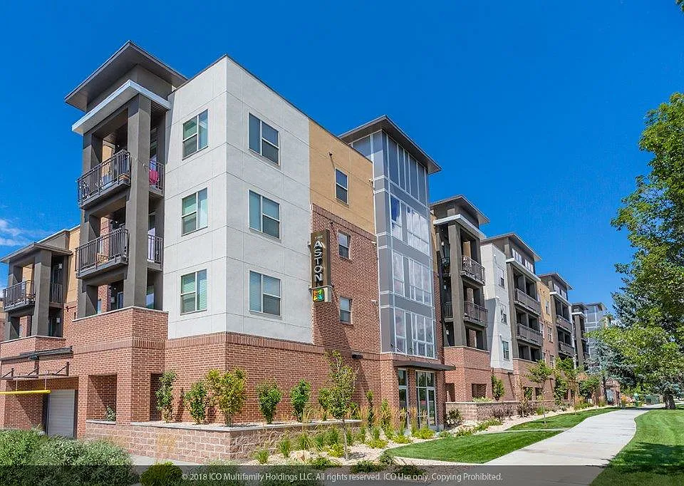 The Aston at University Place