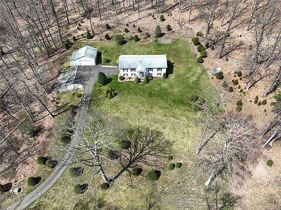 4th image of 50 Lake Rd