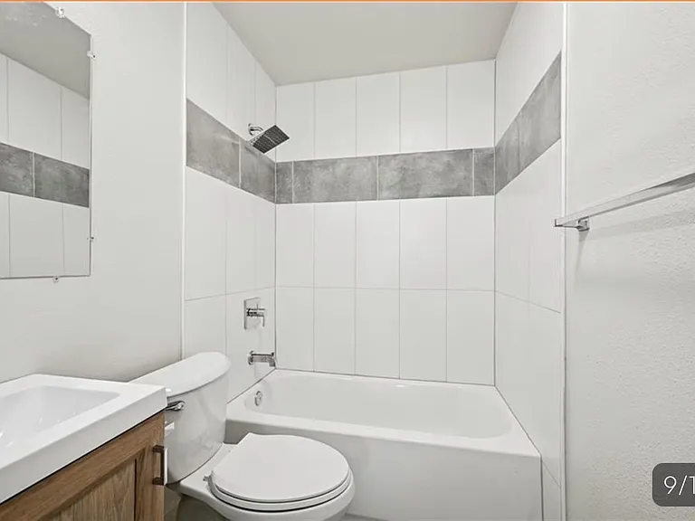 501 Saint Ann St #1 — Photo 6