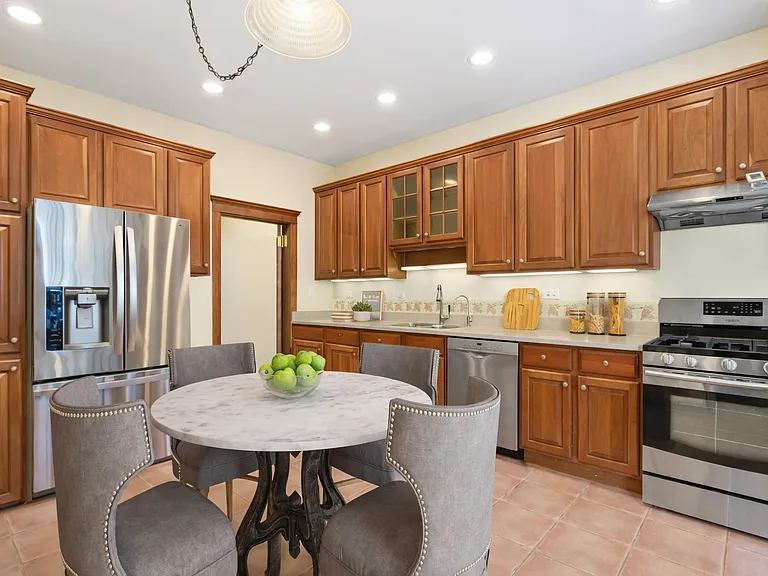 448 W Wrightwood Ave #2 — Photo 1