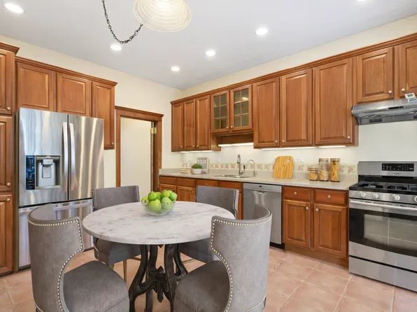 448 W Wrightwood Ave APT 2, Chicago, IL 60614