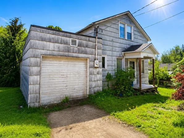 2323 Victory Way, Aberdeen, WA 98520