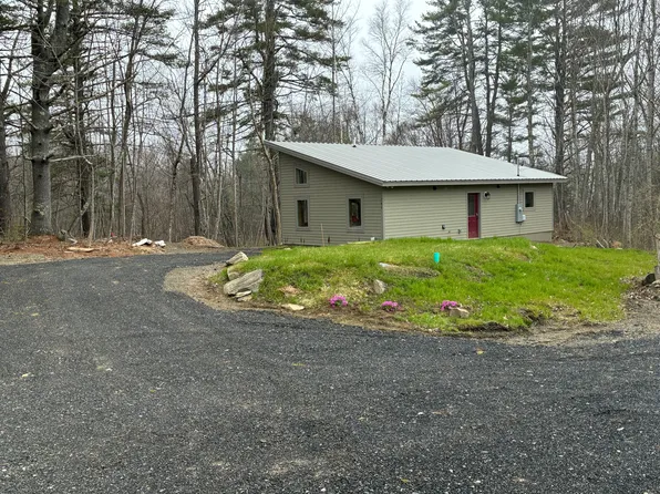 5 Maeves Way, Belfast, ME 04915