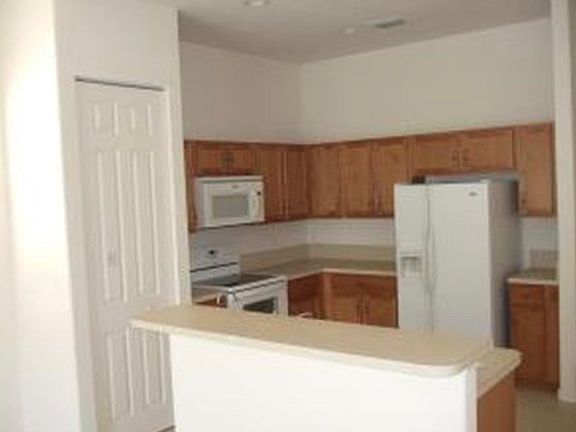 2nd image of 858 NW Leonardo Cir