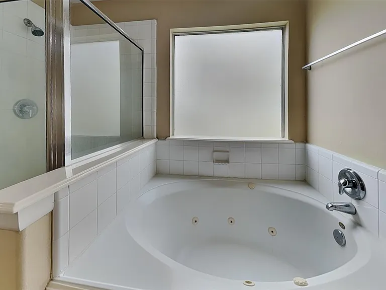 6530 Portlick Dr — Photo 14