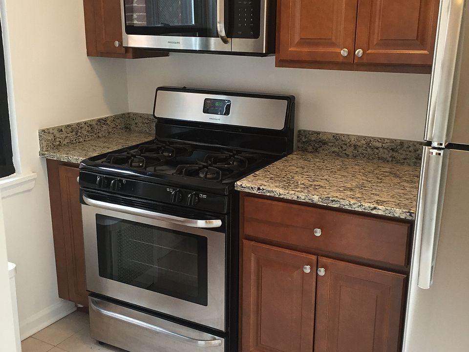 2nd image of 147-8 72nd Rd #2H