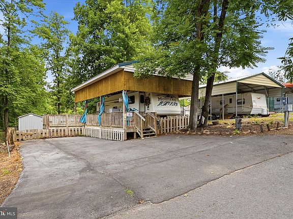 4th image of 20 Hot Dog Rd