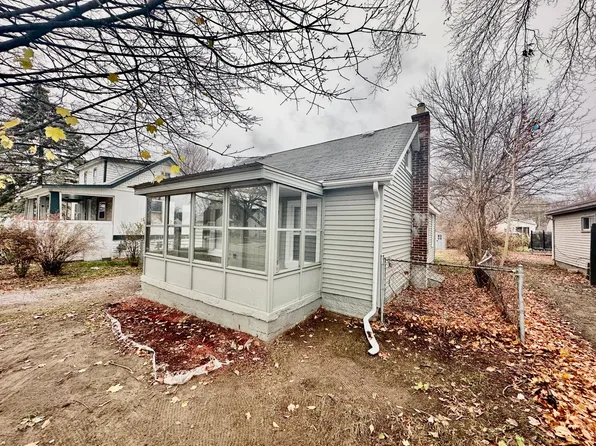 19945 Indian, Redford, MI 48240