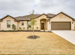 348 Bunny Cir, Saginaw, TX 76179