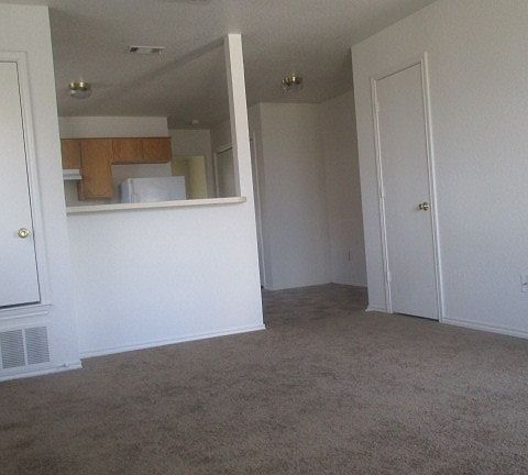 5th image of 4202 Gus Dr #7C2451011