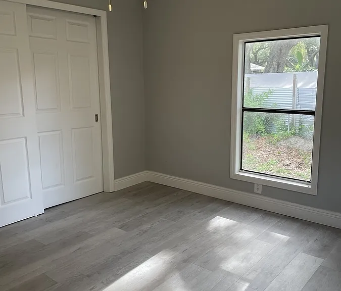 9852 Indiana St — Photo 15