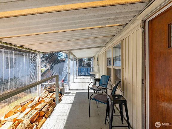 4th image of 24443 Wicker Road #40