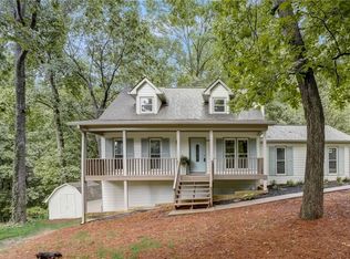 5422 Blackhawk Dr, Acworth, GA 30102