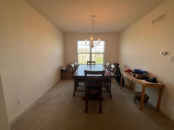 4th image of 501 Boxwood Ct