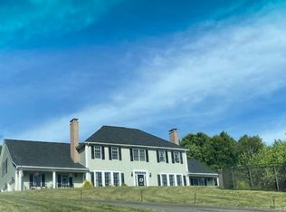 17 Lexington Dr, Belchertown, MA 01007