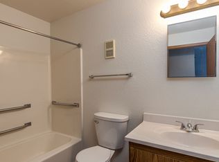 Regency House, Menasha, WI 54952