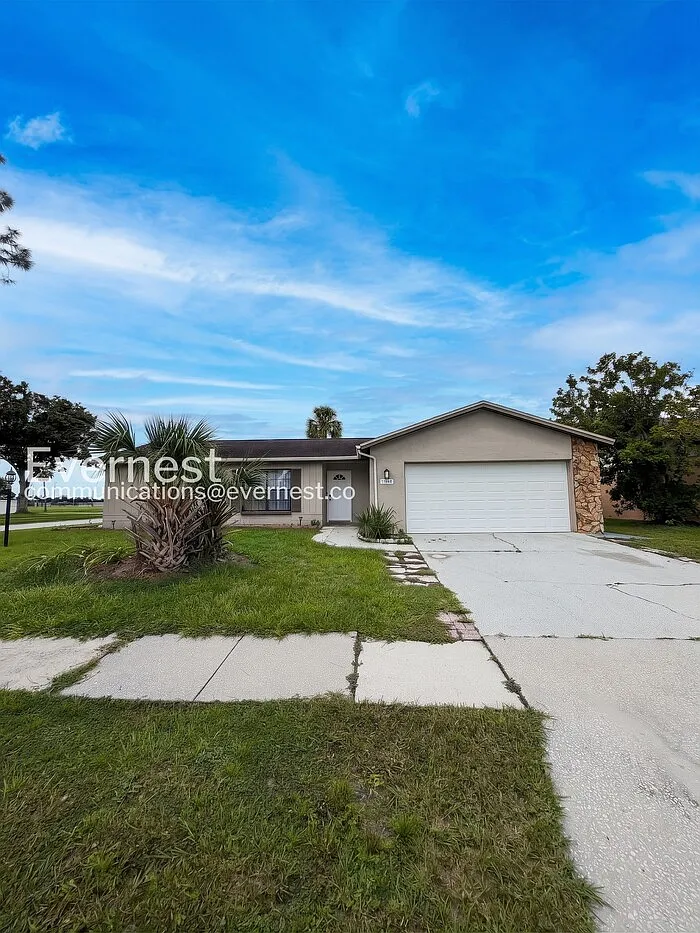 3 bed, 2.0 bath, 1502 sqft, $1,895 — Photo 1