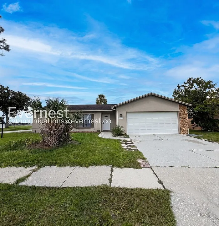 12849 Tallowood Dr
