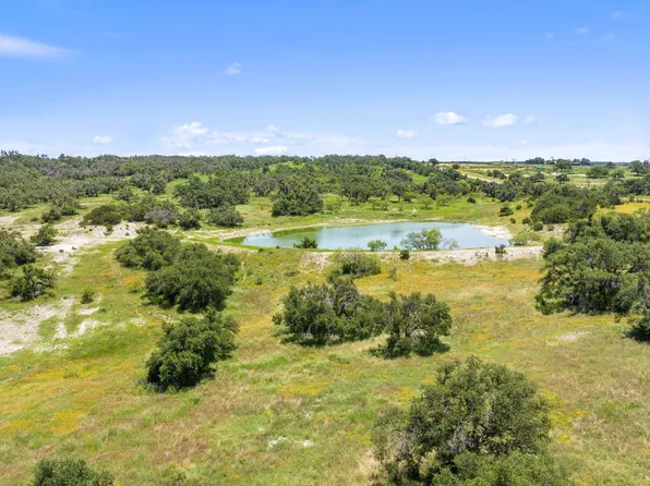 9069 RR 1323, Fredericksburg, TX 78624