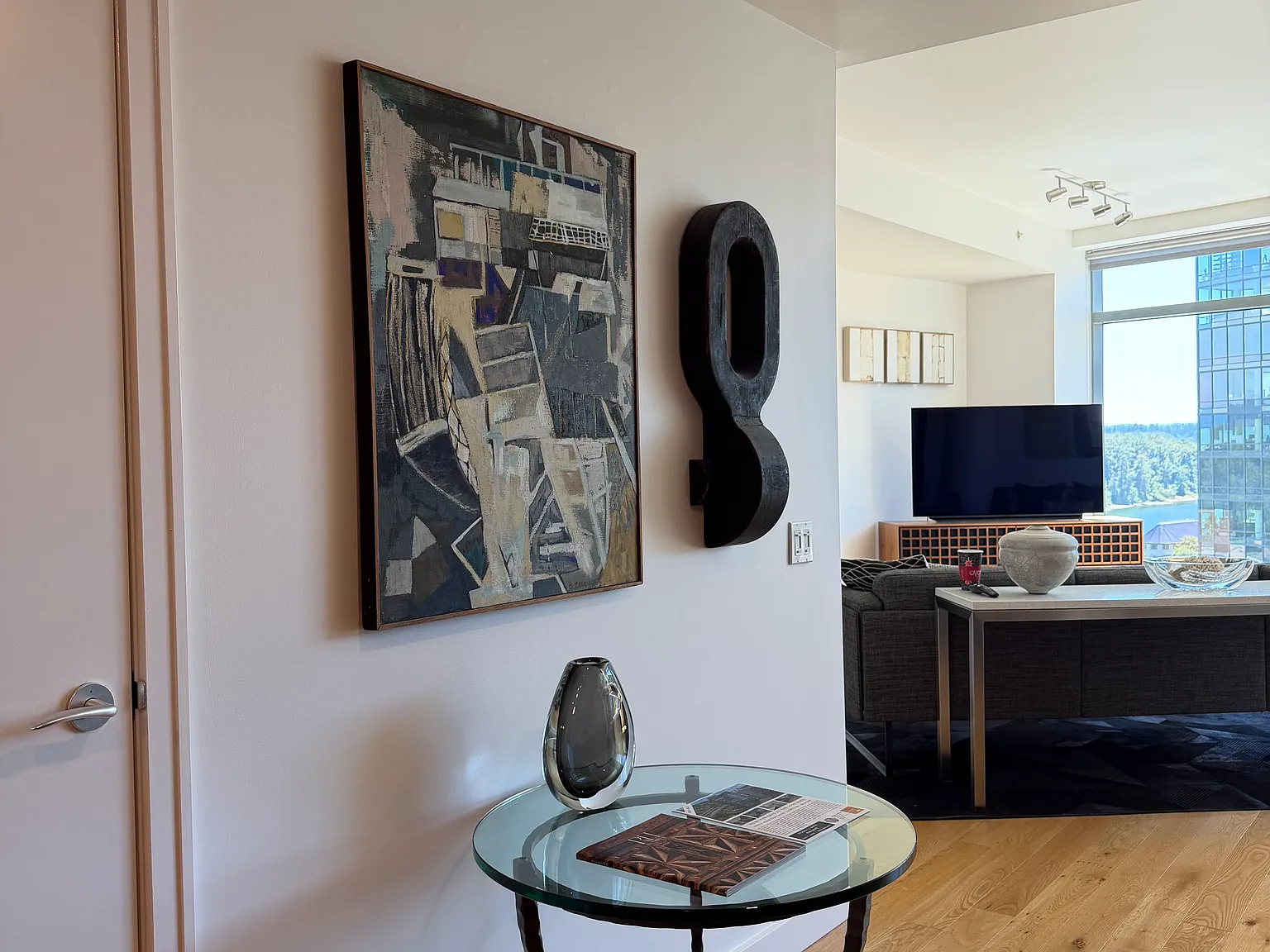 Studio, 636 sqft, $1,600 — Photo 4