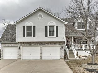 25508 E 30th Ter, Blue Springs, MO 64015