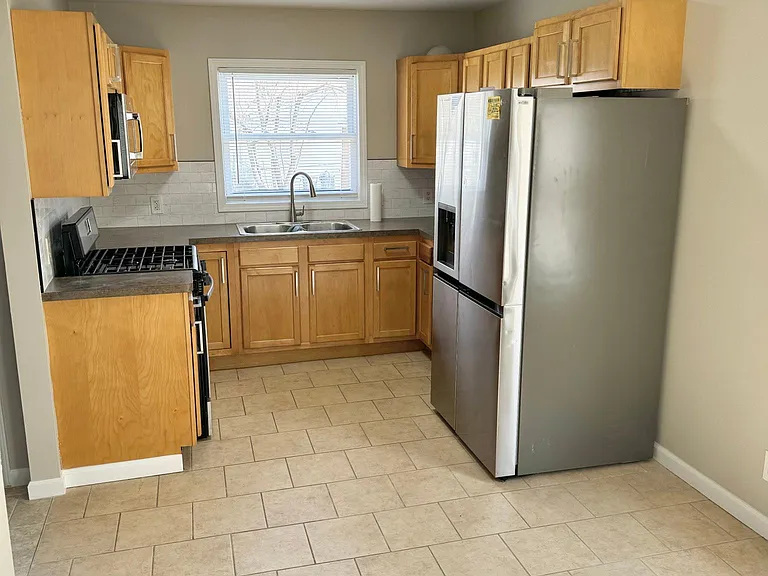 21628 Tulane Ave — Photo 4