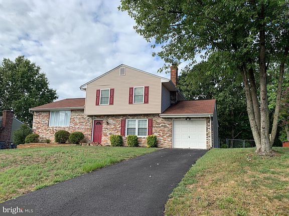 2nd image of 10314 Meadowview Dr