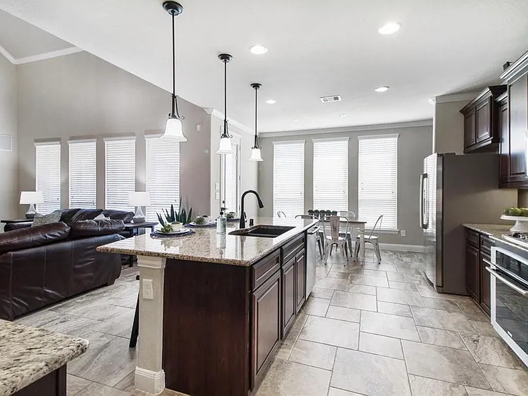 18002 Heartsong Dr — Photo 12