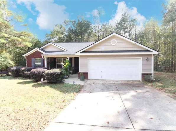 203 Pinewood Cir, Colbert, GA 30628