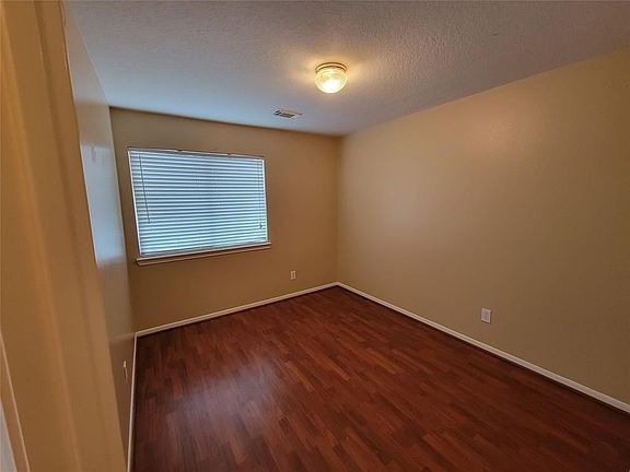 2nd image of 3828 Shire Valley Dr